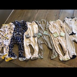 Lot of 6 sleep and plays